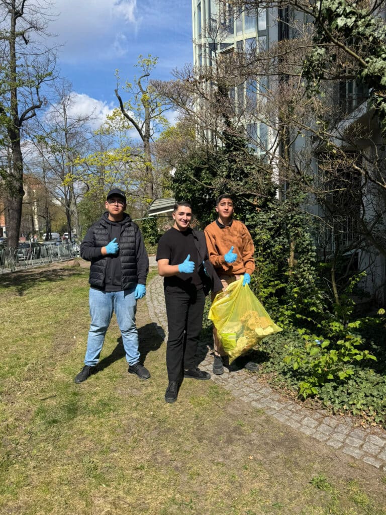 Berlin räumt auf und die 8d hilft